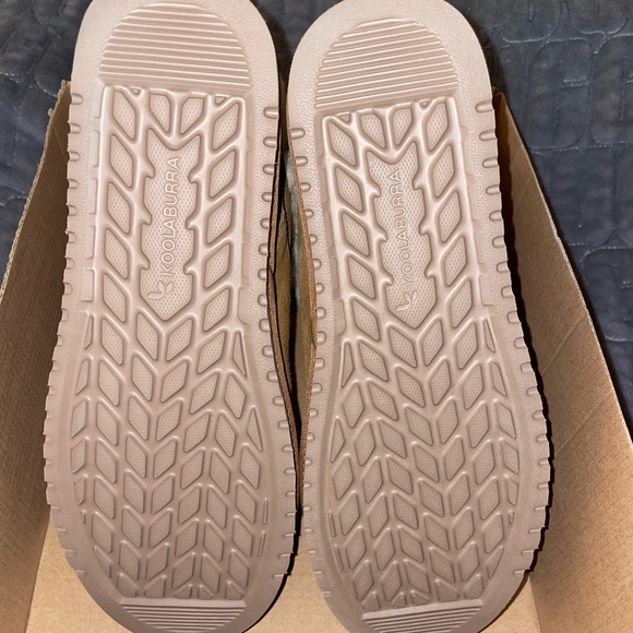 🌱NEW🌱 UGG Koolaburra “Delene” Fur Mini Boots - Picture 8 of 8